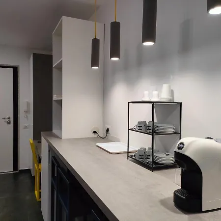 Central Rooms Matera Гостевой дом Матера